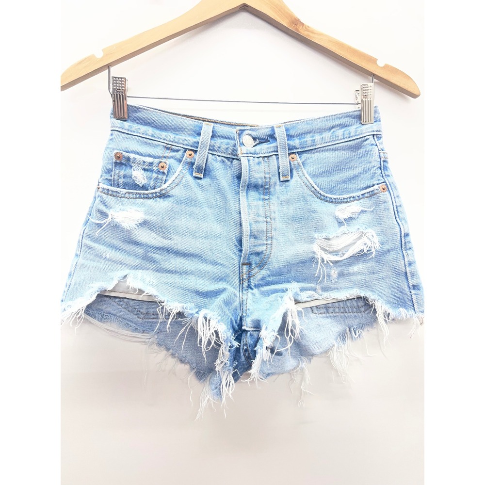 Levis 501 Original Light Wash Distressed Cutoff Denim Shorts W24 56327-0213